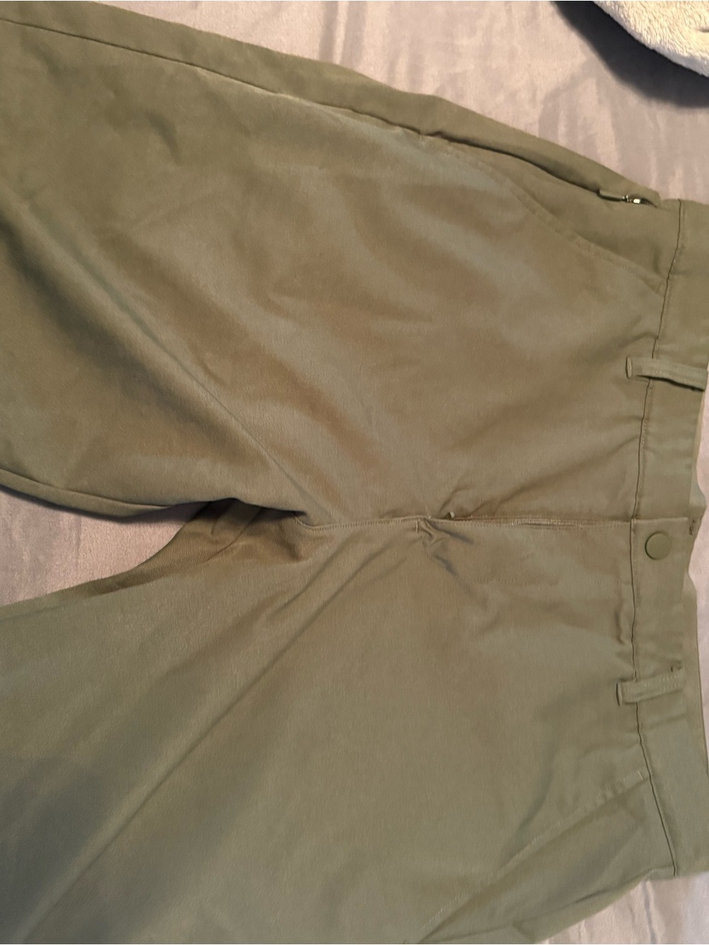 Kirkland Signature Olive Green Men's Hybrid Shorts 36